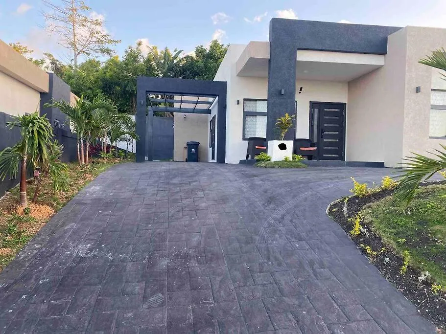 Sunset Ridge Villa Ocho Rios 0*,